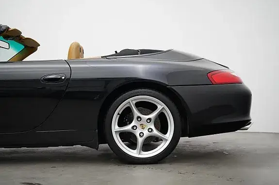 Porsche 911 2002 photo 3