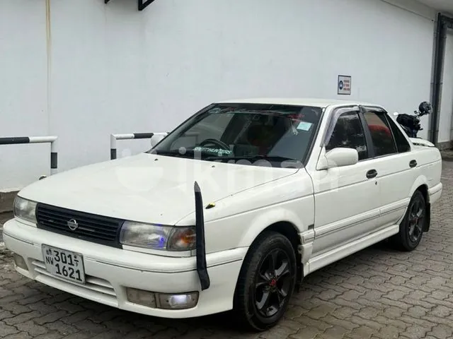 Nissan Sunny 1999 photo 2