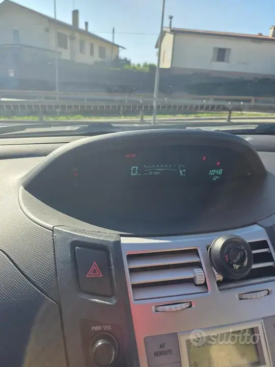 Toyota Yaris 2006 photo 5