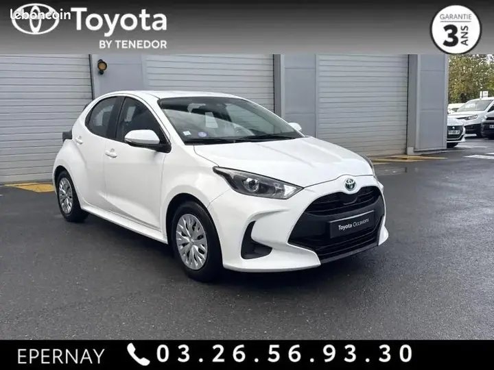 Toyota Yaris 2022 photo 2