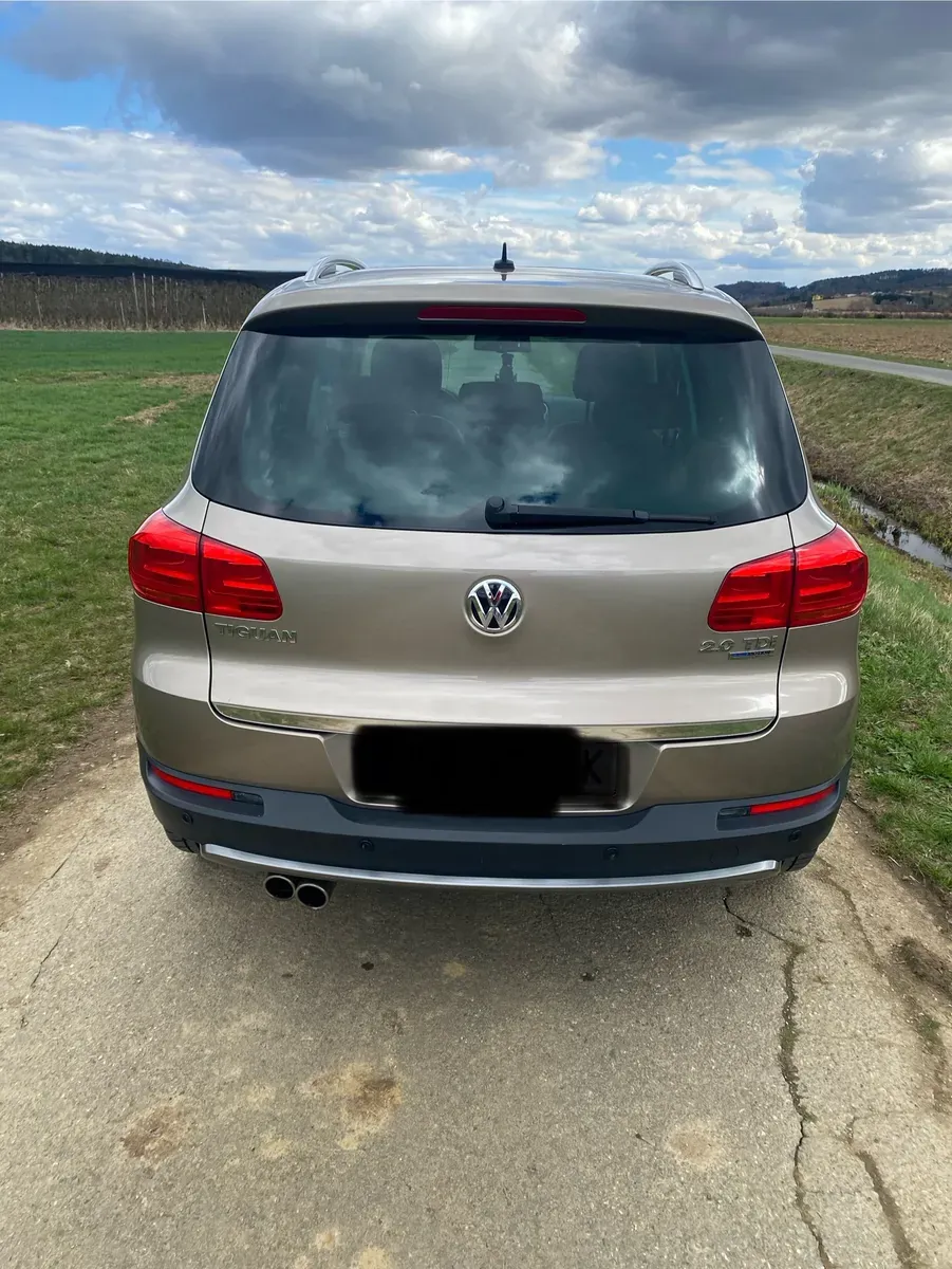 Volkswagen Tiguan 2012 photo 2