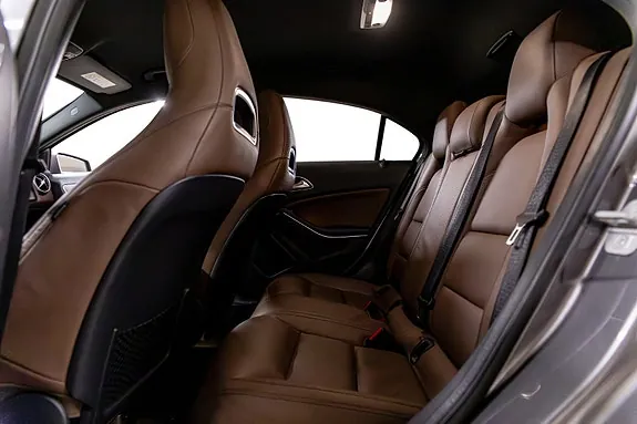 Mercedes-Benz A45 2015 photo 5