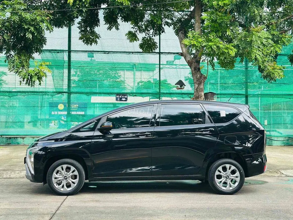Hyundai Stargazer