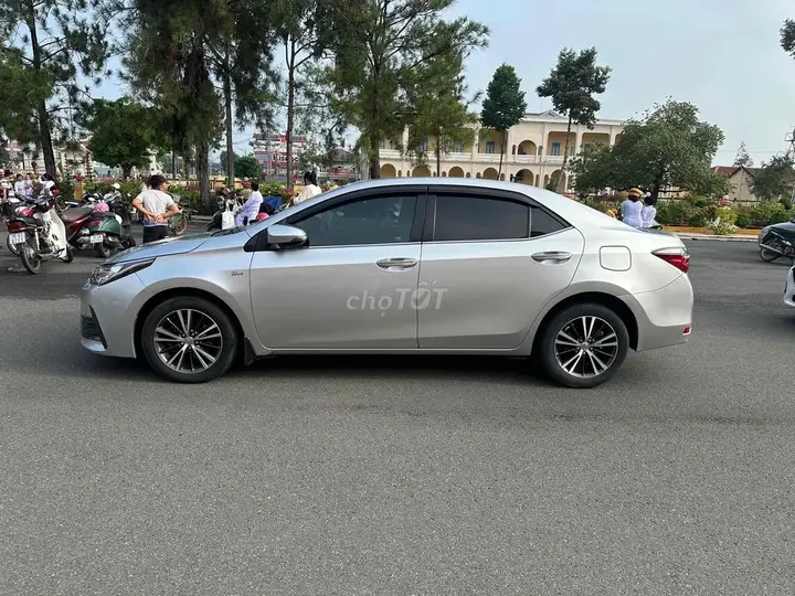 Toyota Corolla Altis 2018 photo 2