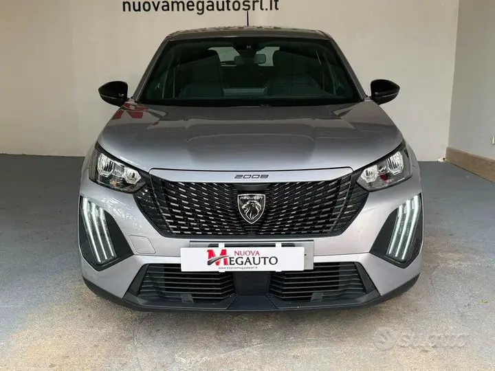 Peugeot 2008 2024 photo 3
