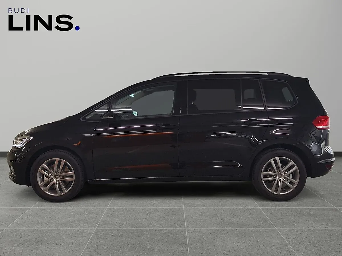 Volkswagen Touran 2026 photo 2