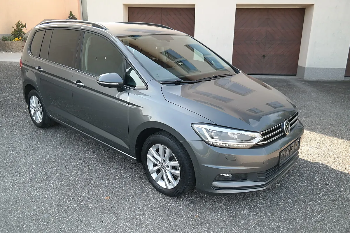 Volkswagen Touran 2017 photo 3