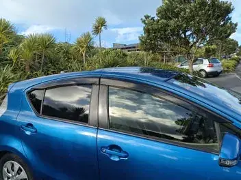 Toyota Aqua 2014 photo 3