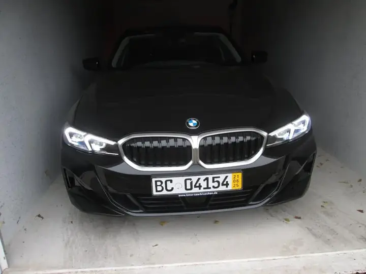 BMW 318I