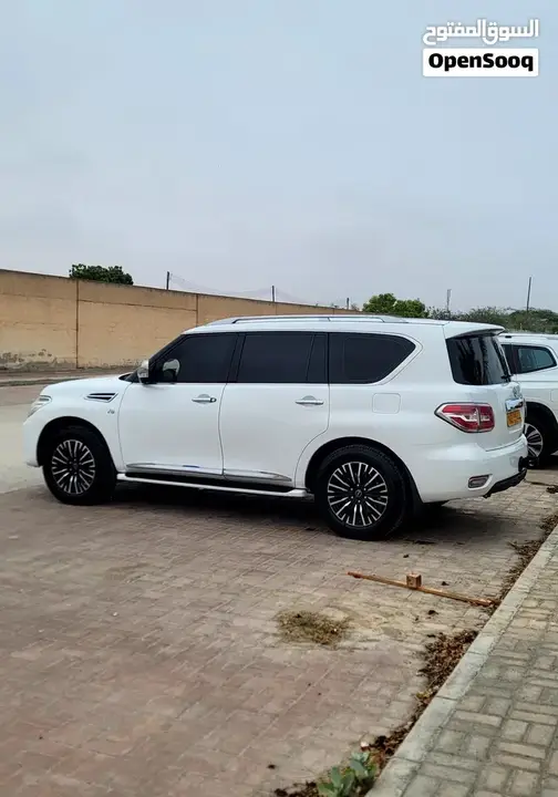 Nissan Patrol 2010 photo 4