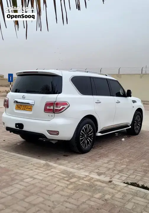 Nissan Patrol 2010 photo 3