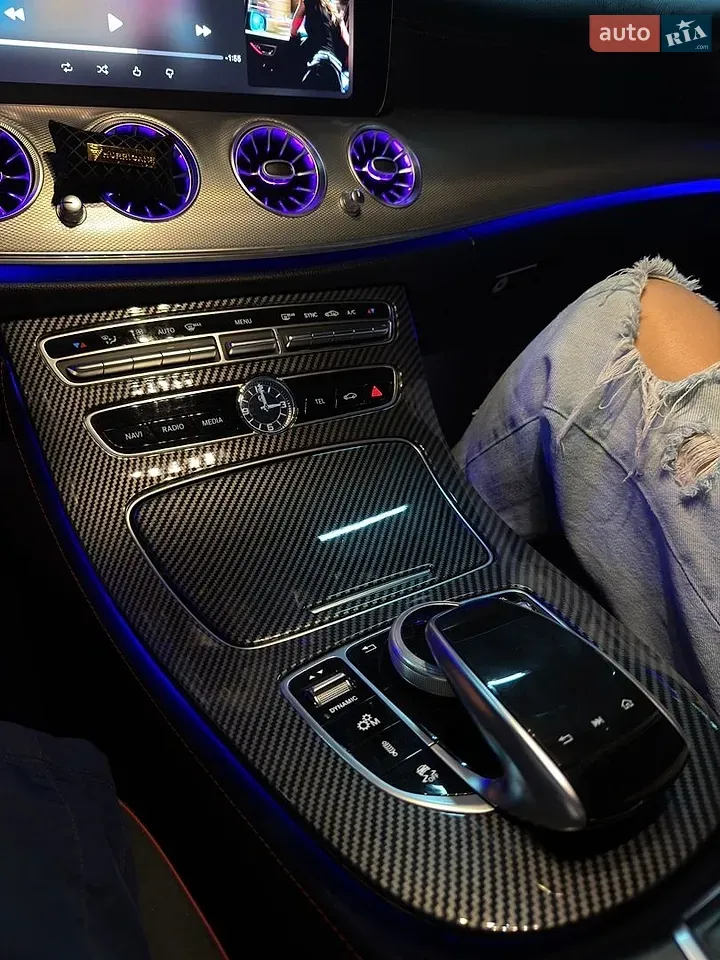 Mercedes-Benz E-Class 2018 photo 3