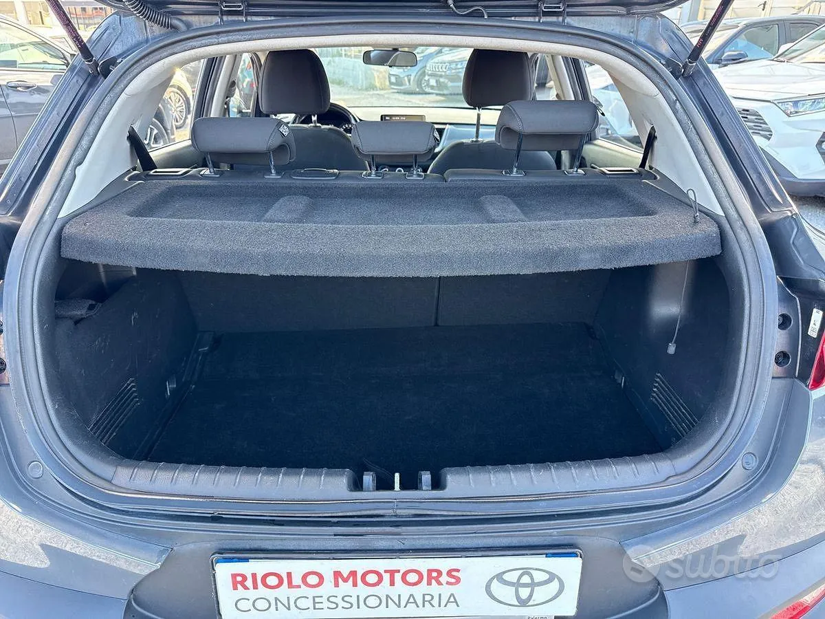 Kia Stonic 2023 photo 5