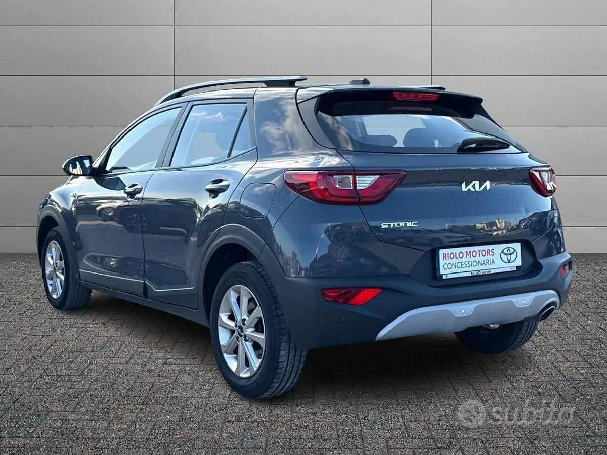 Kia Stonic 2023 photo 4
