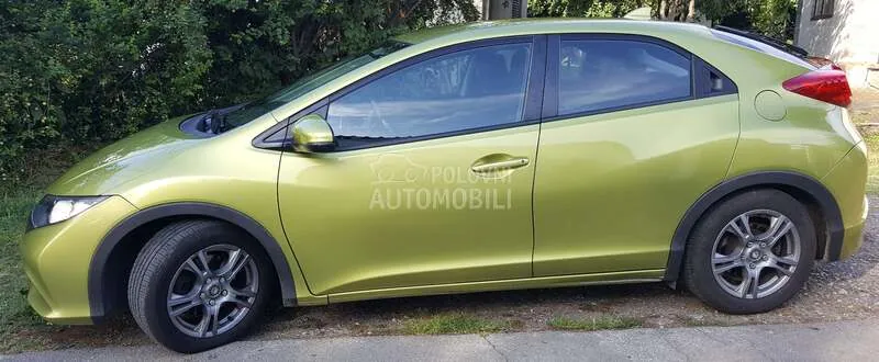 Honda Civic 2012 photo 2