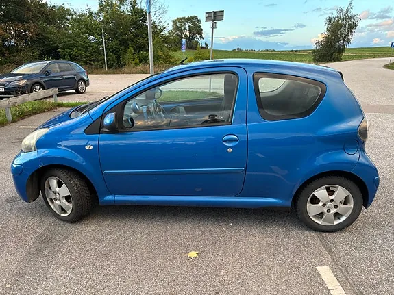 Toyota Aygo 2009 photo 2