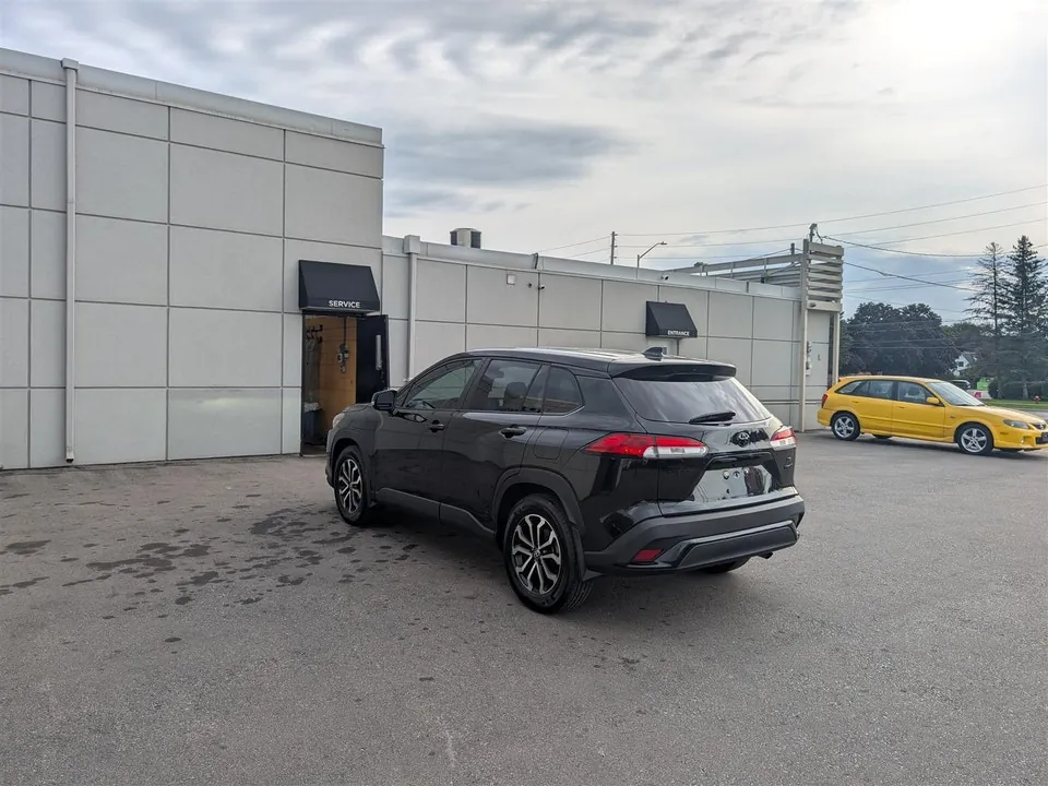 Toyota Corolla Cross 2023 photo 3