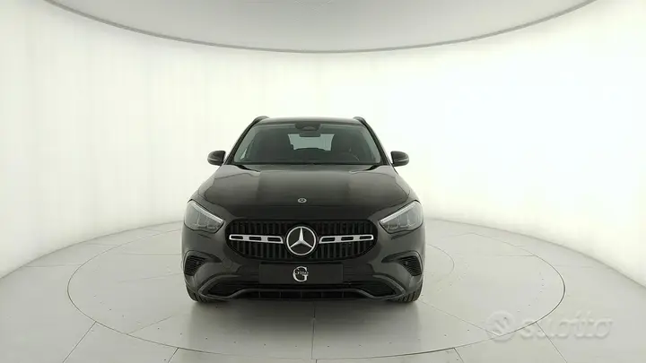 Mercedes-Benz Gla 2026 photo 2
