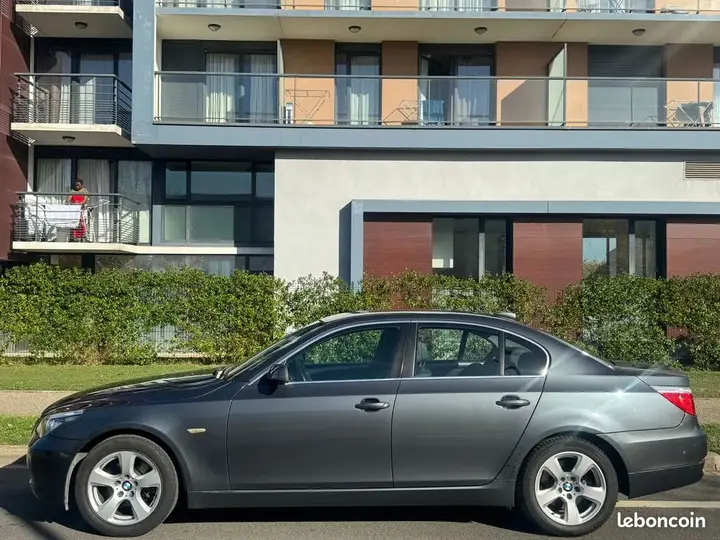 BMW Série 5 2009 photo 2