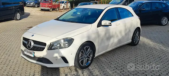 Mercedes-Benz A 200