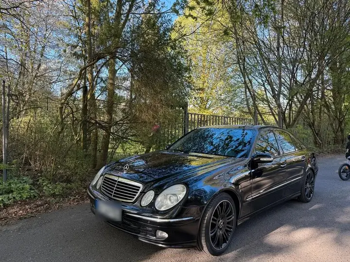 Mercedes-Benz E280 Avantgarde