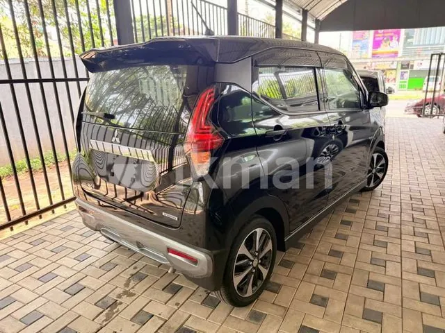 Mitsubishi Ek Custom 2023 photo 5