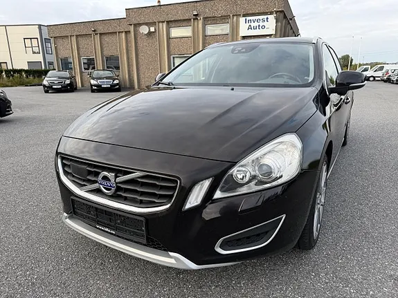 Volvo V60 2013 photo 2