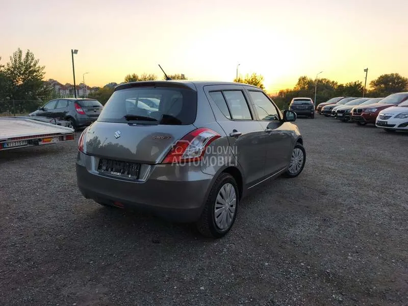 Suzuki Swift 2015 photo 2