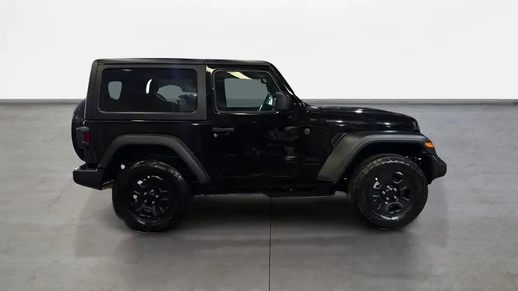 Jeep Wrangler 2026 photo 4