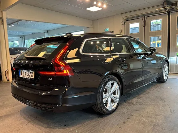 Volvo V90 2023 photo 4