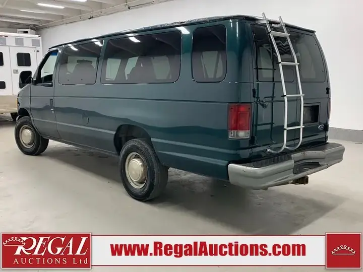 Ford E-350 2000 photo 4