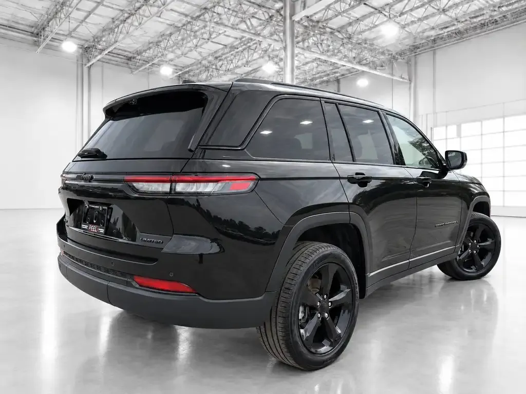 Jeep Grand Cherokee 2024 photo 5