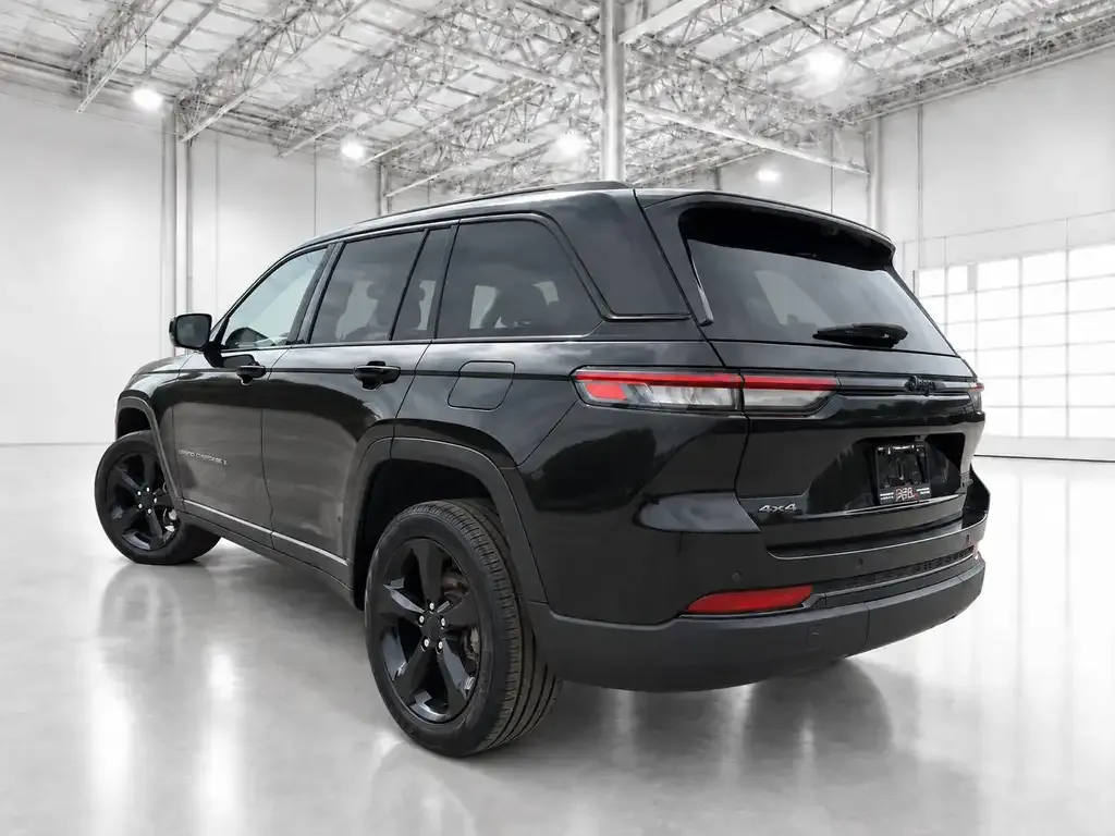 Jeep Grand Cherokee 2024 photo 4