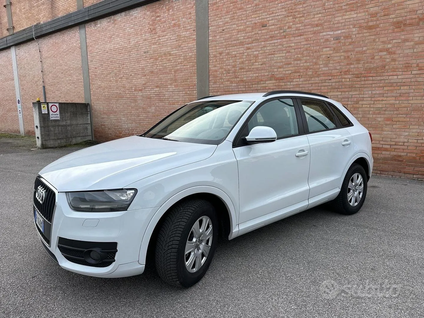 Audi Q3 2012 photo 5