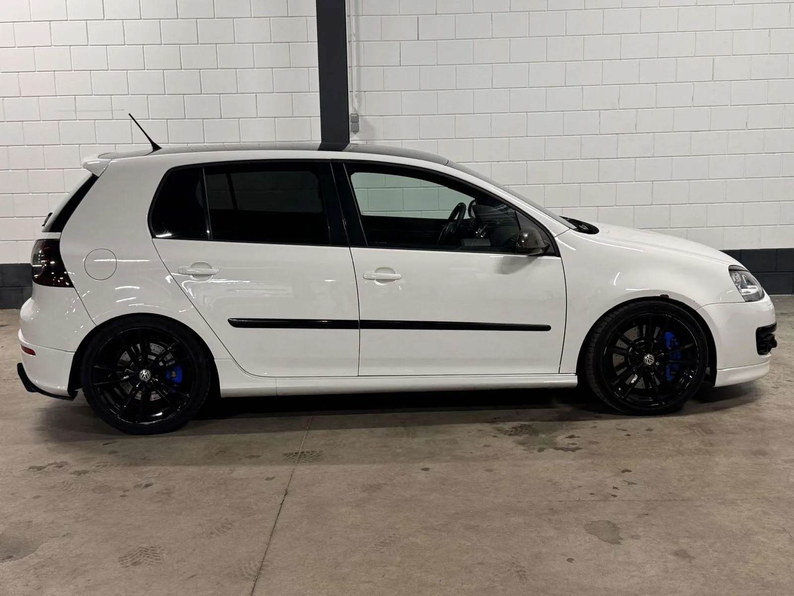 Volkswagen Golf 2009 photo 4