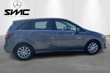 Mercedes-Benz B-Class 2016 photo 3