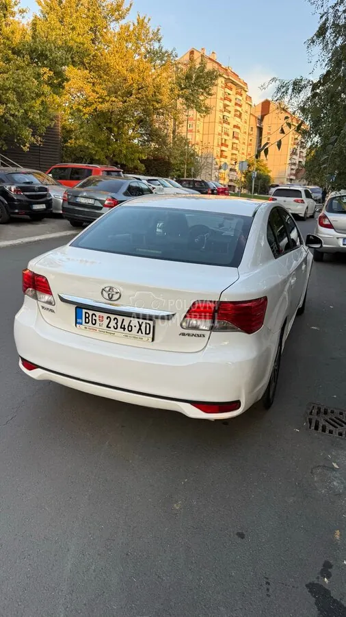 Toyota Avensis 2014 photo 5