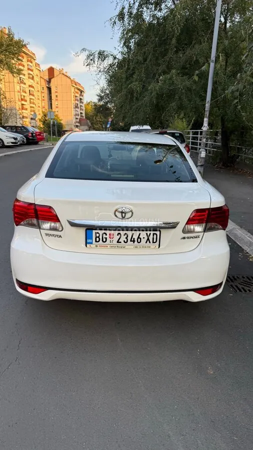 Toyota Avensis 2014 photo 4