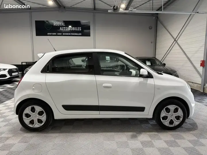 Renault Twingo 2020 photo 2