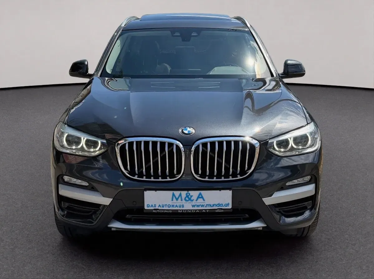 BMW X3 2018 photo 2
