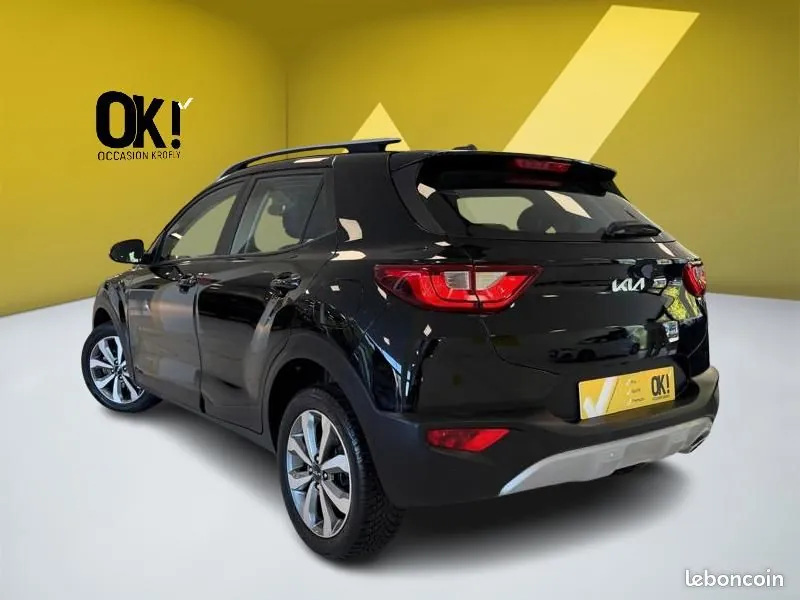 Kia Stonic 2023 photo 3