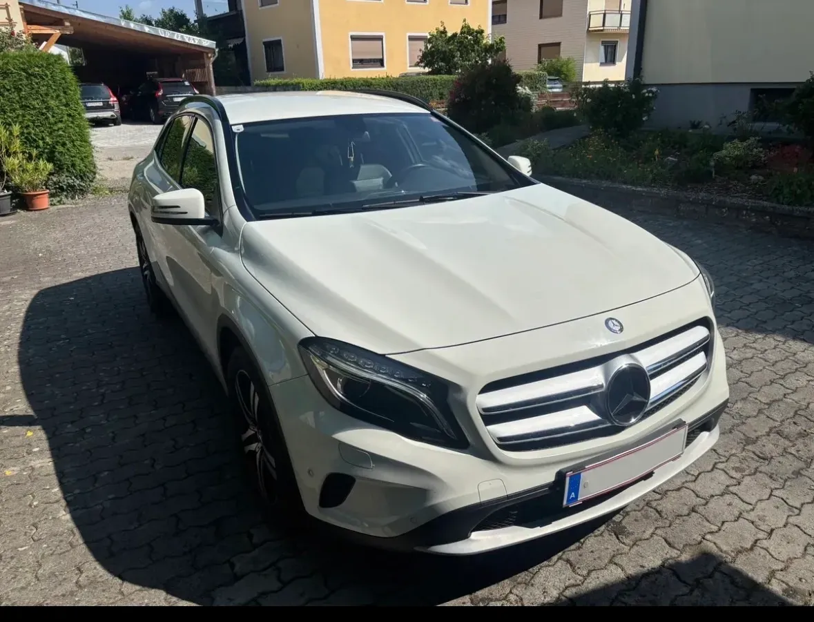 Mercedes-Benz Gla 2015 photo 2