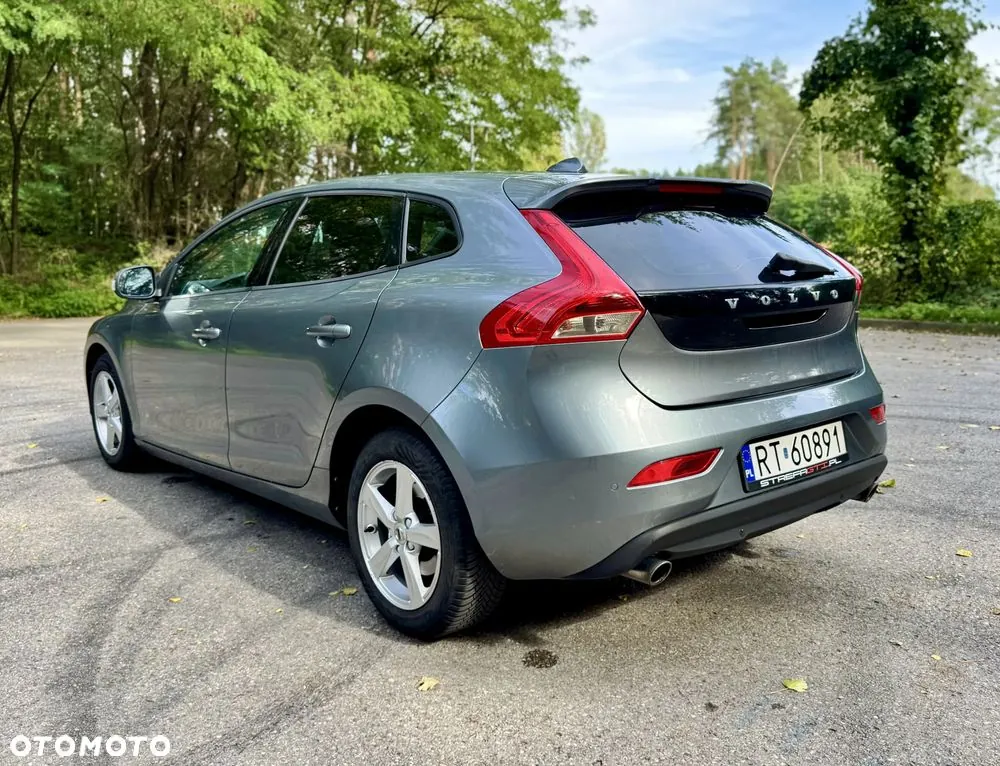 Volvo V40 2016 photo 3