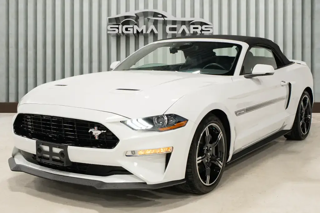 Ford Mustang 2021 photo 2