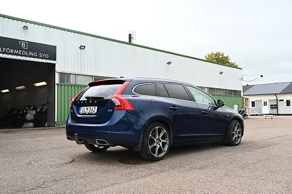 Volvo V60 2015 photo 3