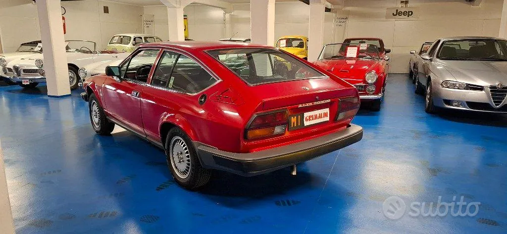 Alfa Romeo Gtv 1982 photo 3