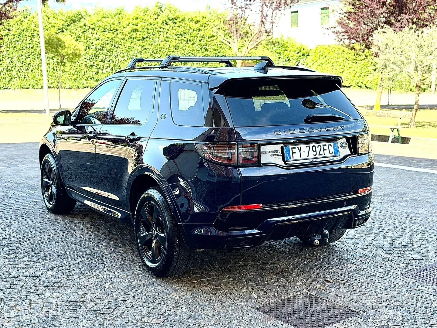 Land Rover Discovery Sport 2019 photo 4