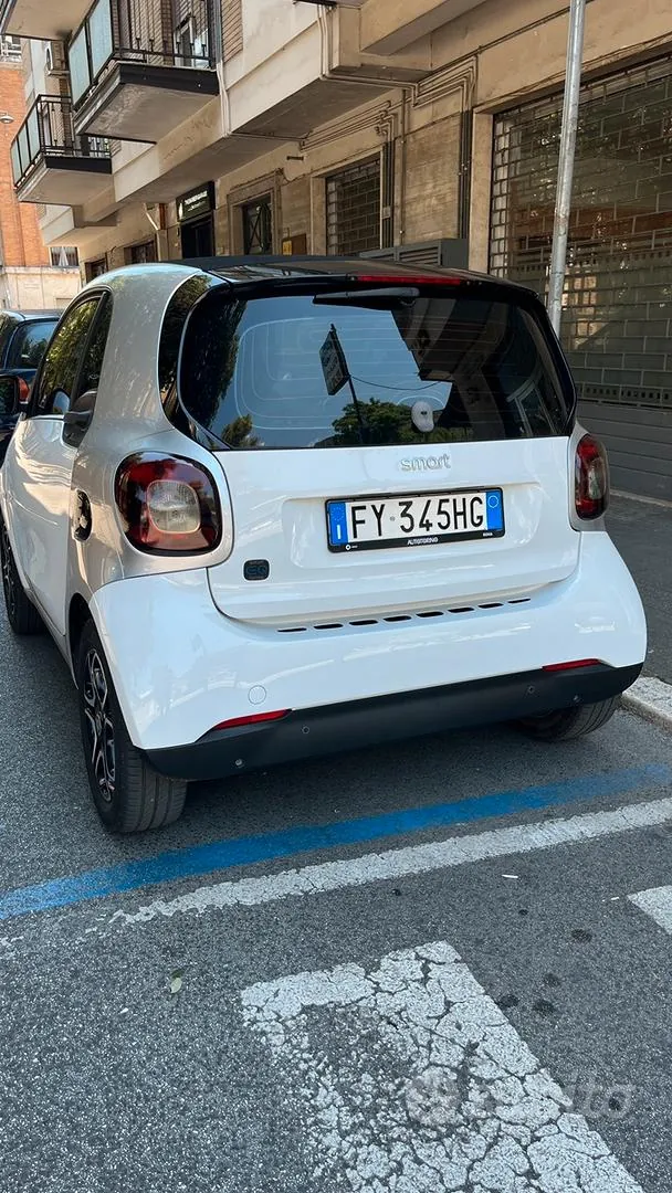 Smart Fortwo 2019 photo 4