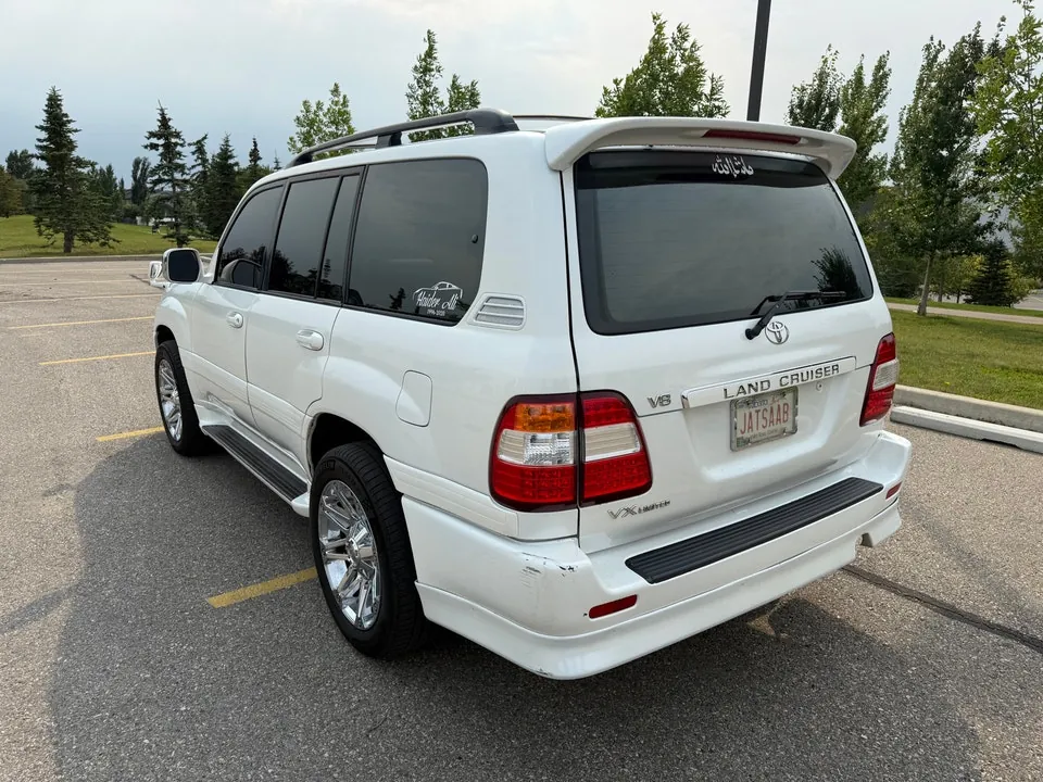 Toyota Land Cruiser 2000 photo 4