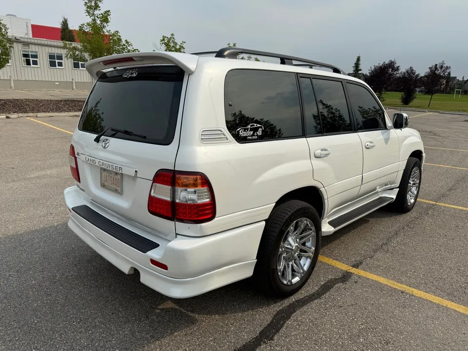 Toyota Land Cruiser 2000 photo 3